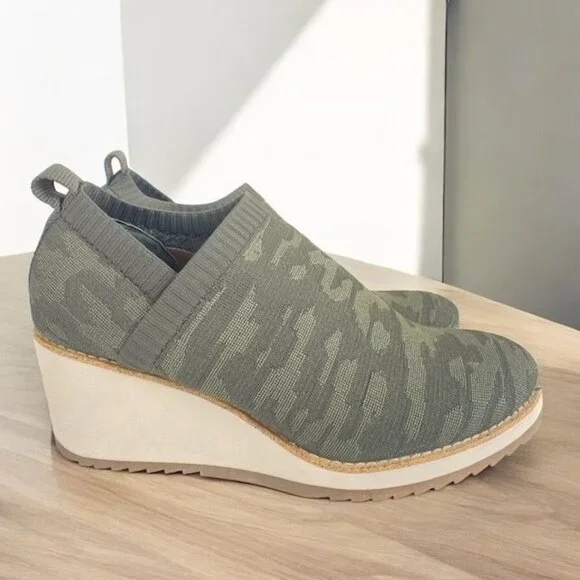 Söfft Elesia Camouflage Knit Wedge Bootie Green Size 11 - Picture 2 of 12